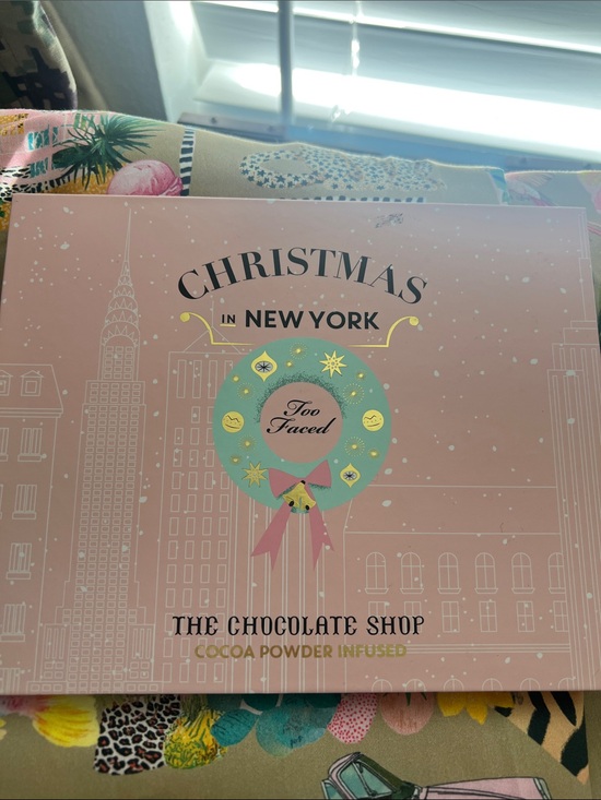 Too Faced Other - Too Faced Pink Holiday Makeup Eyeshadow Palette NEW
